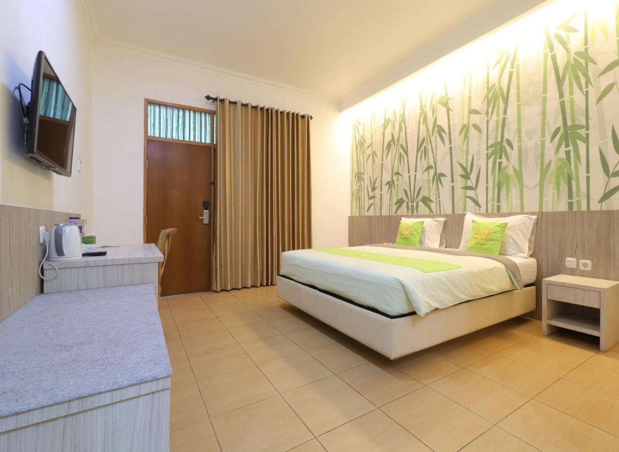 Hotel Huswah Airport Тангеранг Екстер'єр фото