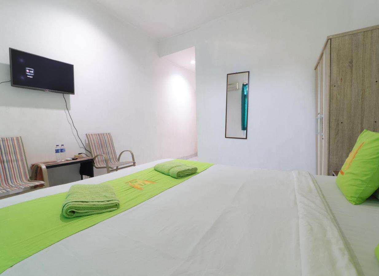 Hotel Huswah Airport Тангеранг Екстер'єр фото